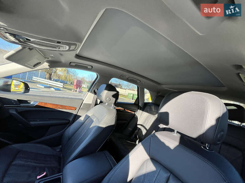 Внедорожник / Кроссовер Audi Q5 2017 в Василькове