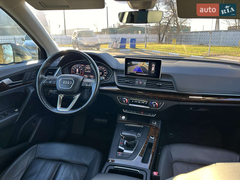 Внедорожник / Кроссовер Audi Q5 2017 в Василькове