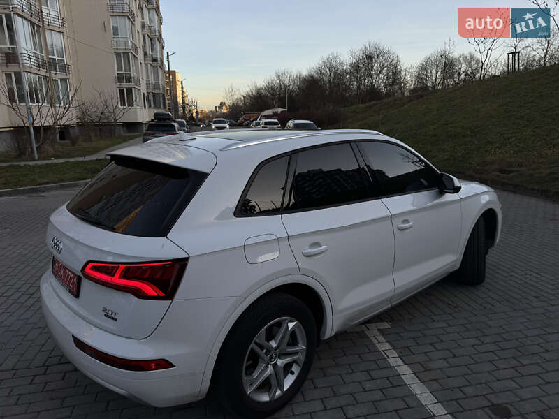 Внедорожник / Кроссовер Audi Q5 2017 в Львове фото 7 Внедорожник / Кроссовер Audi Q5 2017 в Львове