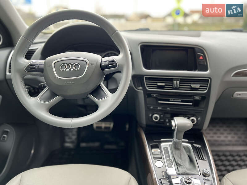 Внедорожник / Кроссовер Audi Q5 2014 в Староконстантинове