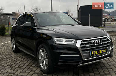 Внедорожник / Кроссовер Audi Q5 2018 в Мукачево