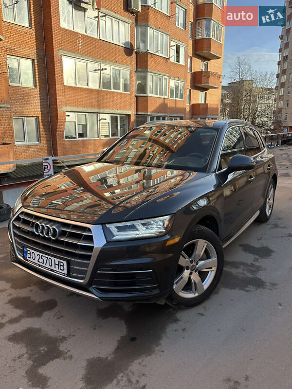 Внедорожник / Кроссовер Audi Q5 2017 в Тернополе
