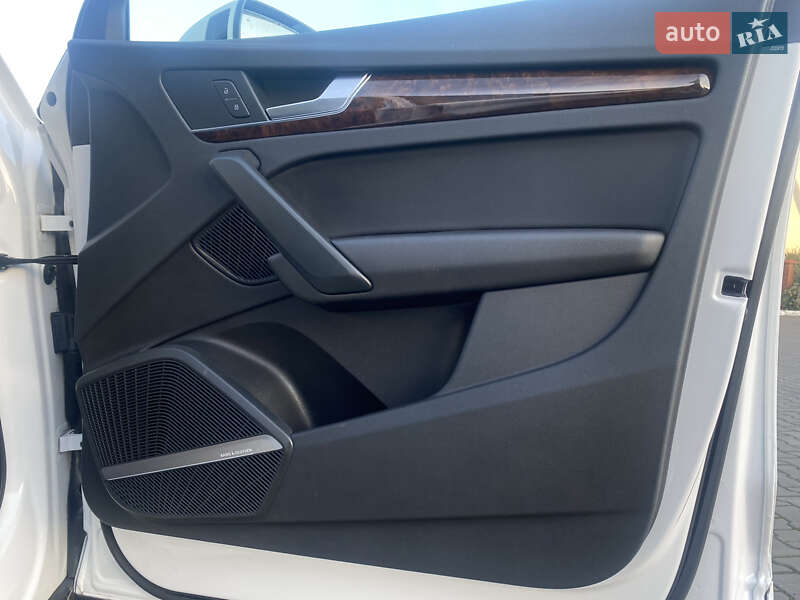 Внедорожник / Кроссовер Audi Q5 2018 в Луцке