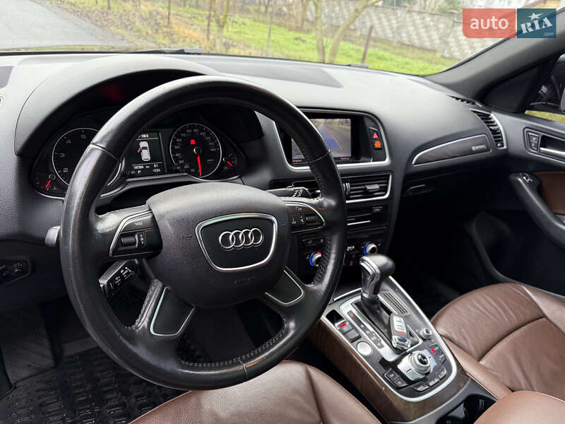 Внедорожник / Кроссовер Audi Q5 2017 в Луцке