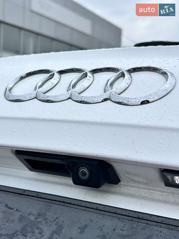 Внедорожник / Кроссовер Audi Q5 2017 в Сумах