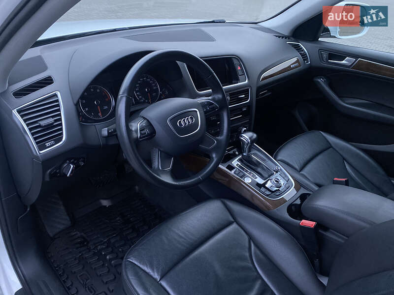 Внедорожник / Кроссовер Audi Q5 2016 в Луцке