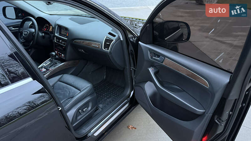 Внедорожник / Кроссовер Audi Q5 2015 в Луцке