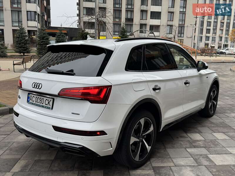 Внедорожник / Кроссовер Audi Q5 2022 в Киеве