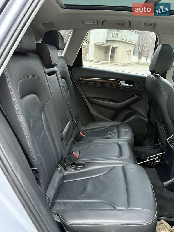 Внедорожник / Кроссовер Audi Q5 2015 в Ровно