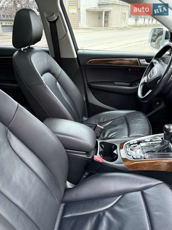 Внедорожник / Кроссовер Audi Q5 2015 в Ровно