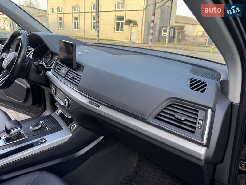 Внедорожник / Кроссовер Audi Q5 2017 в Ковеле фото 41 Внедорожник / Кроссовер Audi Q5 2017 в Ковеле