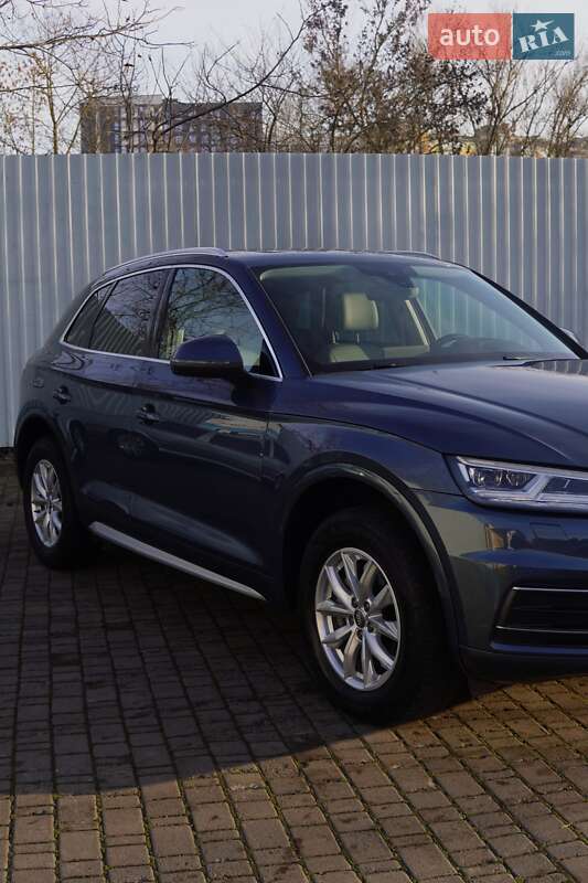 Внедорожник / Кроссовер Audi Q5 2018 в Ивано-Франковске
