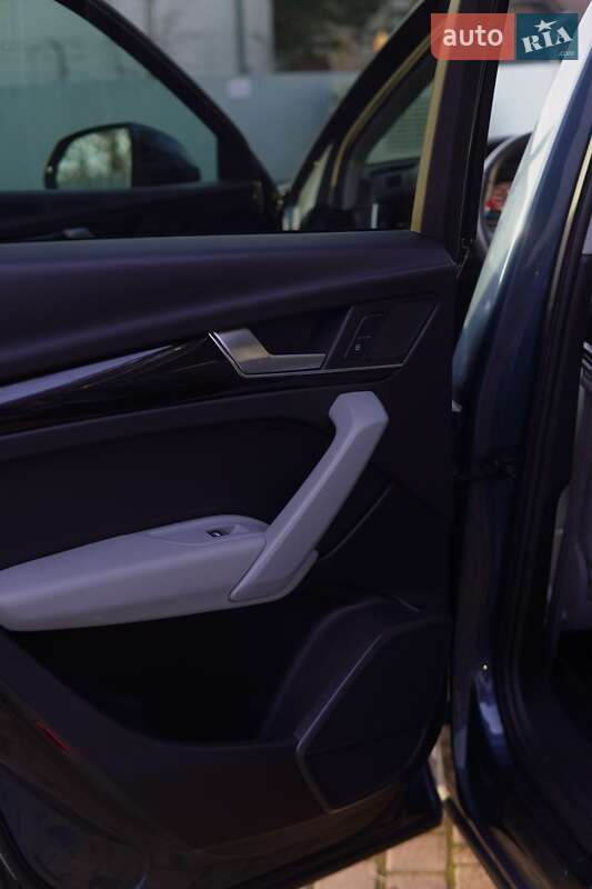 Внедорожник / Кроссовер Audi Q5 2018 в Ивано-Франковске