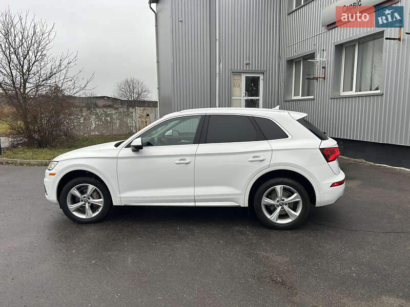 Внедорожник / Кроссовер Audi Q5 2018 в Сумах