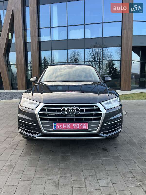 Внедорожник / Кроссовер Audi Q5 2017 в Луцке