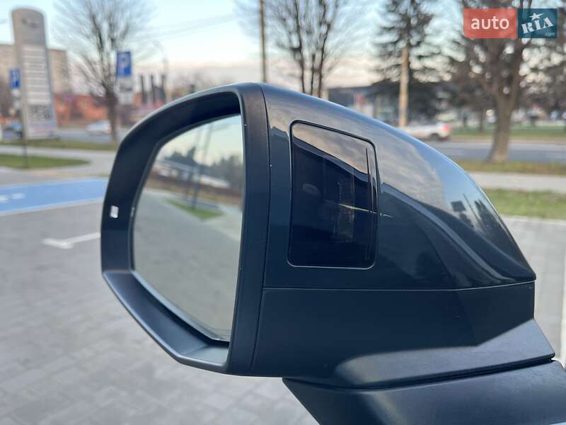 Внедорожник / Кроссовер Audi Q5 2017 в Луцке