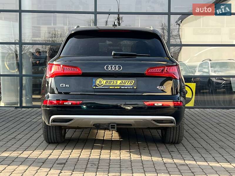 Внедорожник / Кроссовер Audi Q5 2018 в Ивано-Франковске