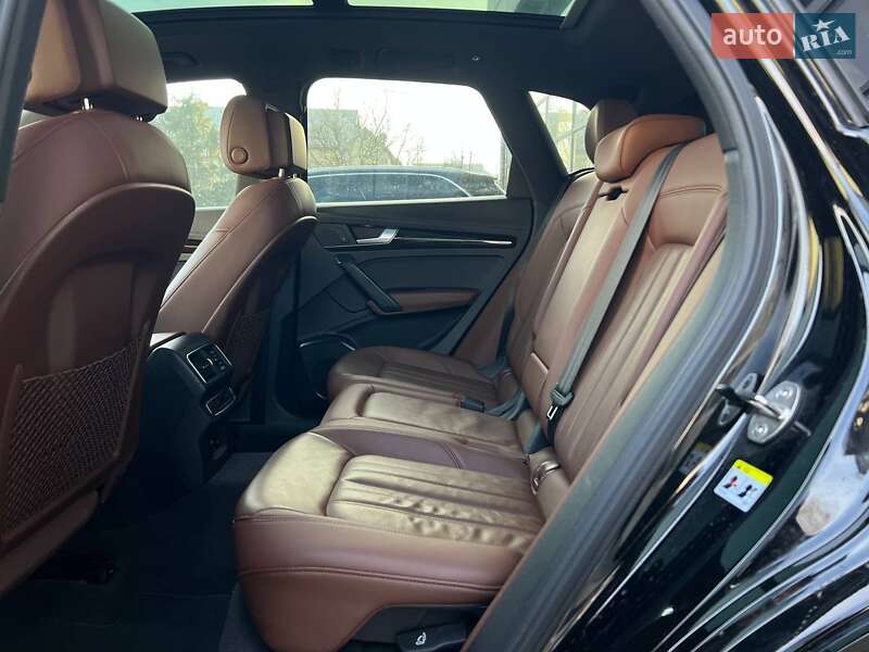 Внедорожник / Кроссовер Audi Q5 2018 в Ивано-Франковске