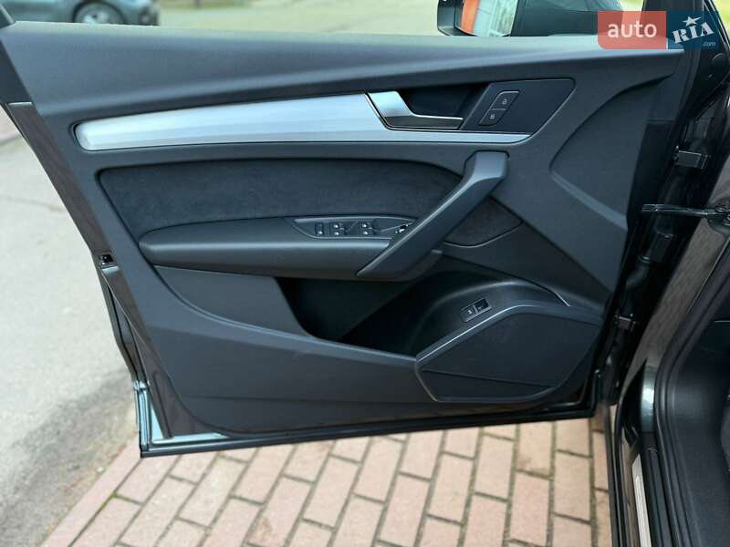 Позашляховик / Кросовер Audi Q5 2022 в Черкасах