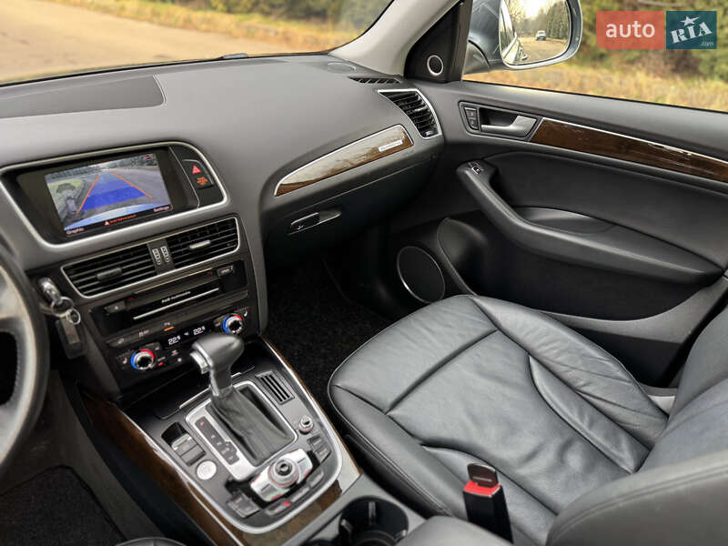Внедорожник / Кроссовер Audi Q5 2014 в Ровно