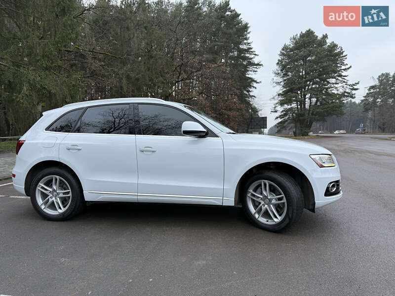 Внедорожник / Кроссовер Audi Q5 2015 в Киеве