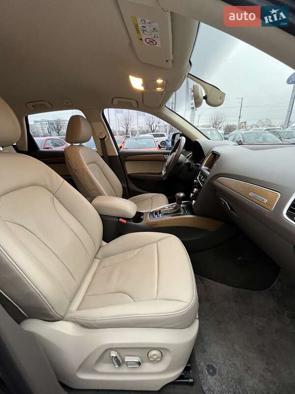 Внедорожник / Кроссовер Audi Q5 2014 в Киеве