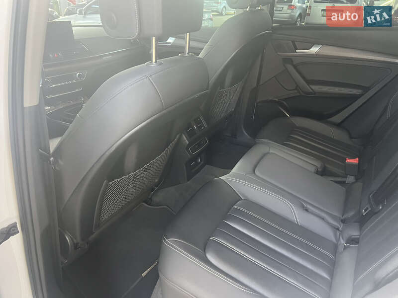 Внедорожник / Кроссовер Audi Q5 2020 в Львове