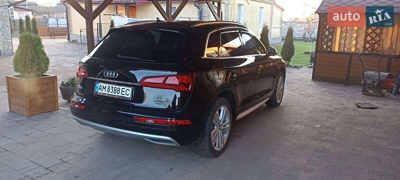 Внедорожник / Кроссовер Audi Q5 2018 в Житомире