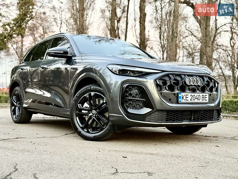 Внедорожник / Кроссовер Audi Q5 2025 в Киеве