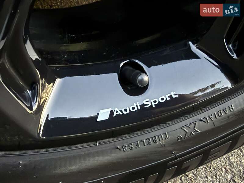 Внедорожник / Кроссовер Audi Q5 2025 в Киеве