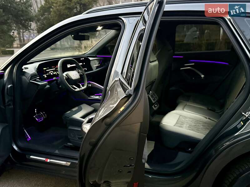 Внедорожник / Кроссовер Audi Q5 2025 в Киеве