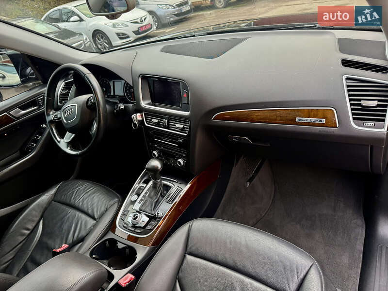 Внедорожник / Кроссовер Audi Q5 2015 в Ровно