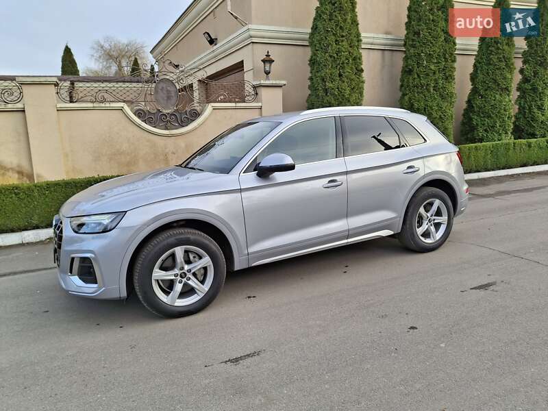 Внедорожник / Кроссовер Audi Q5 2020 в Киеве фото 4 Внедорожник / Кроссовер Audi Q5 2020 в Киеве