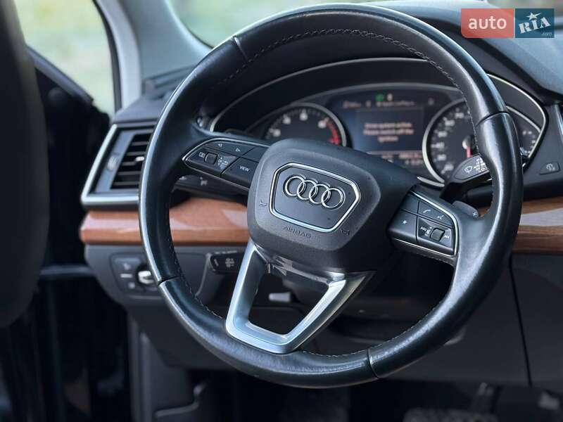 Внедорожник / Кроссовер Audi Q5 2020 в Стрые