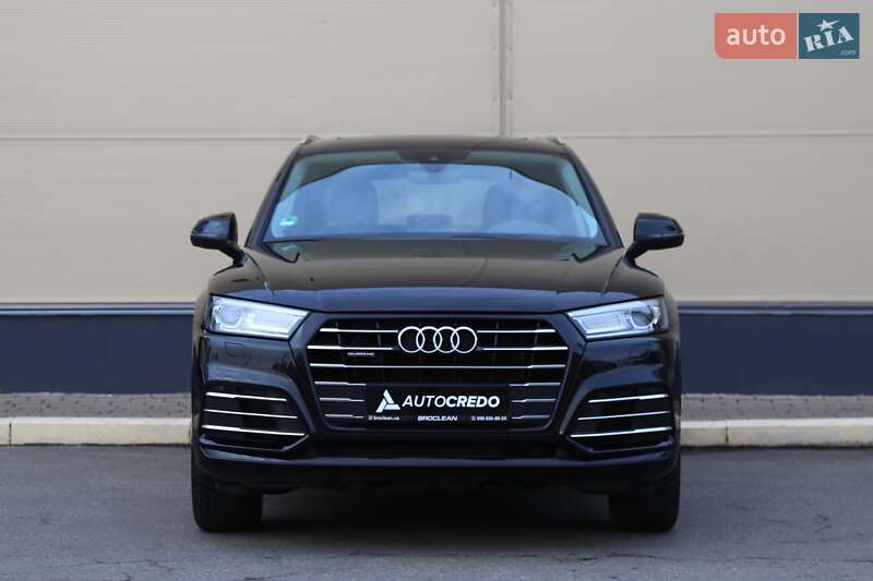Внедорожник / Кроссовер Audi Q5 2020 в Киеве