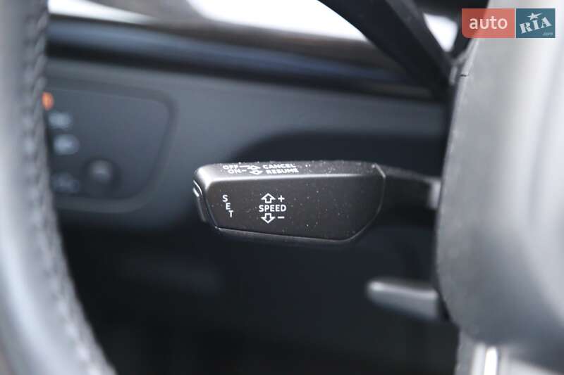 Внедорожник / Кроссовер Audi Q5 2020 в Киеве