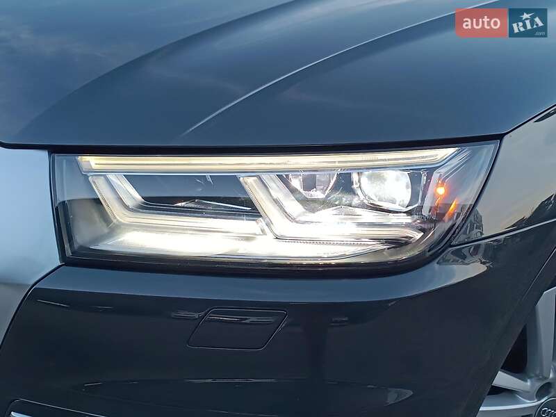 Внедорожник / Кроссовер Audi Q5 2018 в Львове