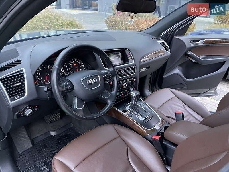 Внедорожник / Кроссовер Audi Q5 2015 в Виннице