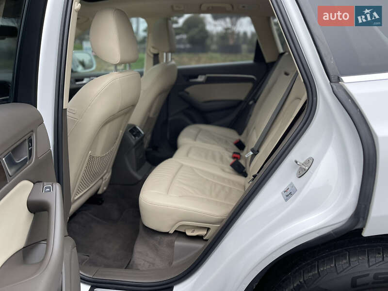 Внедорожник / Кроссовер Audi Q5 2015 в Луцке