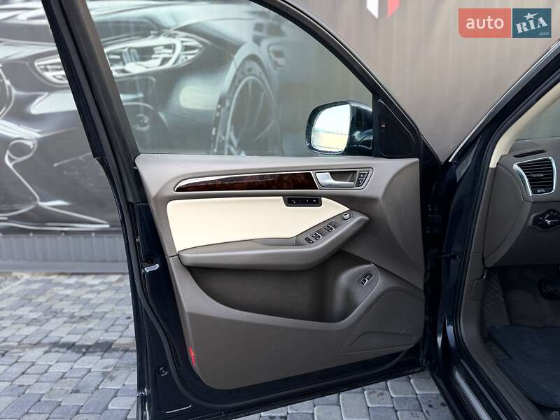 Внедорожник / Кроссовер Audi Q5 2015 в Львове