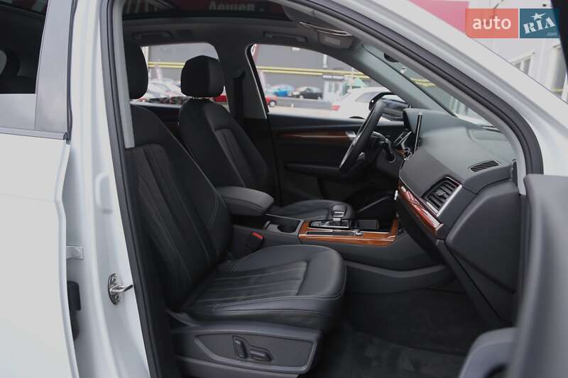 Внедорожник / Кроссовер Audi Q5 2023 в Киеве