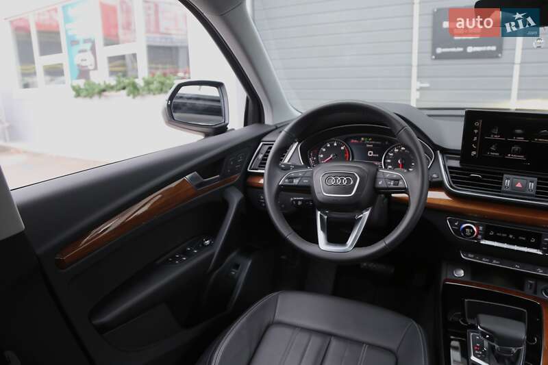 Внедорожник / Кроссовер Audi Q5 2023 в Киеве