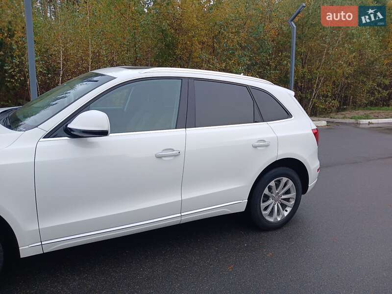 Внедорожник / Кроссовер Audi Q5 2014 в Киеве