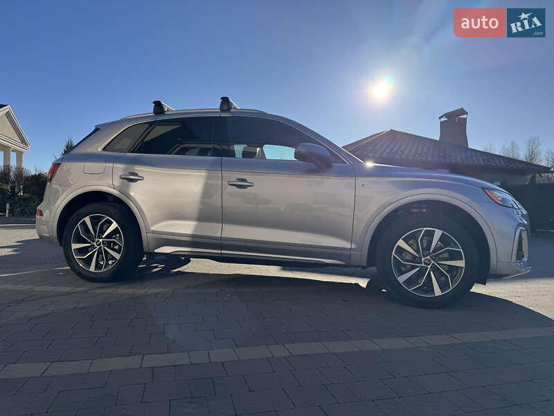 Внедорожник / Кроссовер Audi Q5 2022 в Львове
