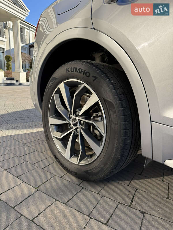 Внедорожник / Кроссовер Audi Q5 2022 в Львове