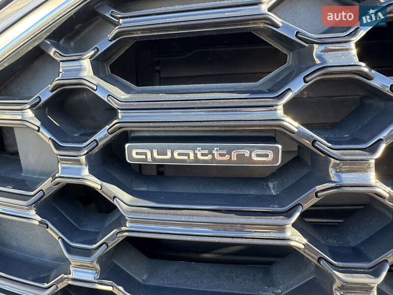 Внедорожник / Кроссовер Audi Q5 2022 в Львове