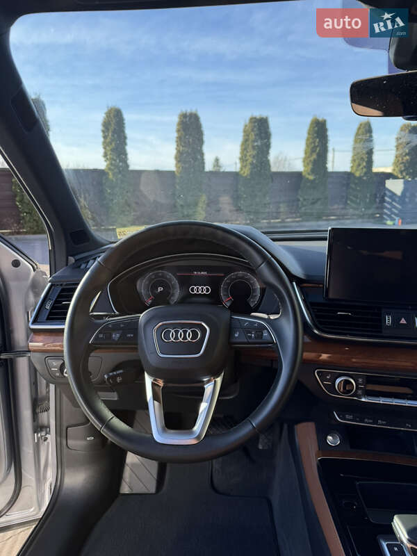 Внедорожник / Кроссовер Audi Q5 2022 в Львове