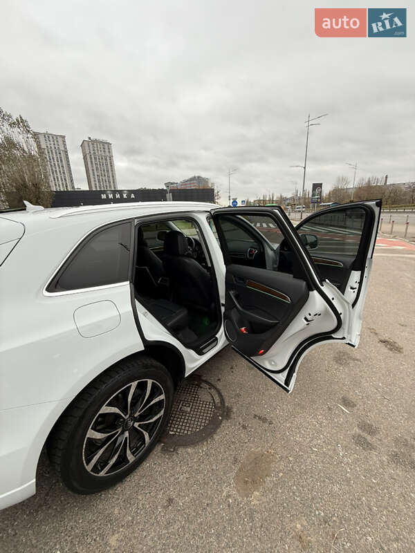 Внедорожник / Кроссовер Audi Q5 2016 в Киеве