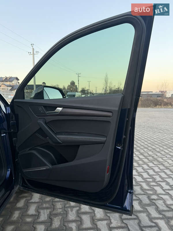 Внедорожник / Кроссовер Audi Q5 2021 в Львове