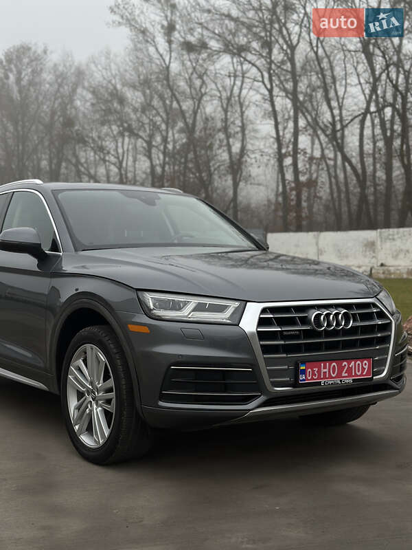 Внедорожник / Кроссовер Audi Q5 2017 в Луцке